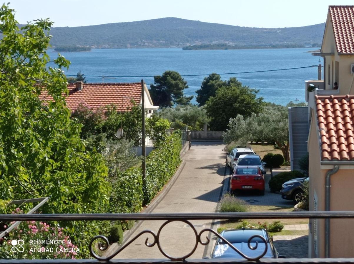 Apartments Vodopija 300M To The Beach Sveti Filip i Jakov Exterior photo