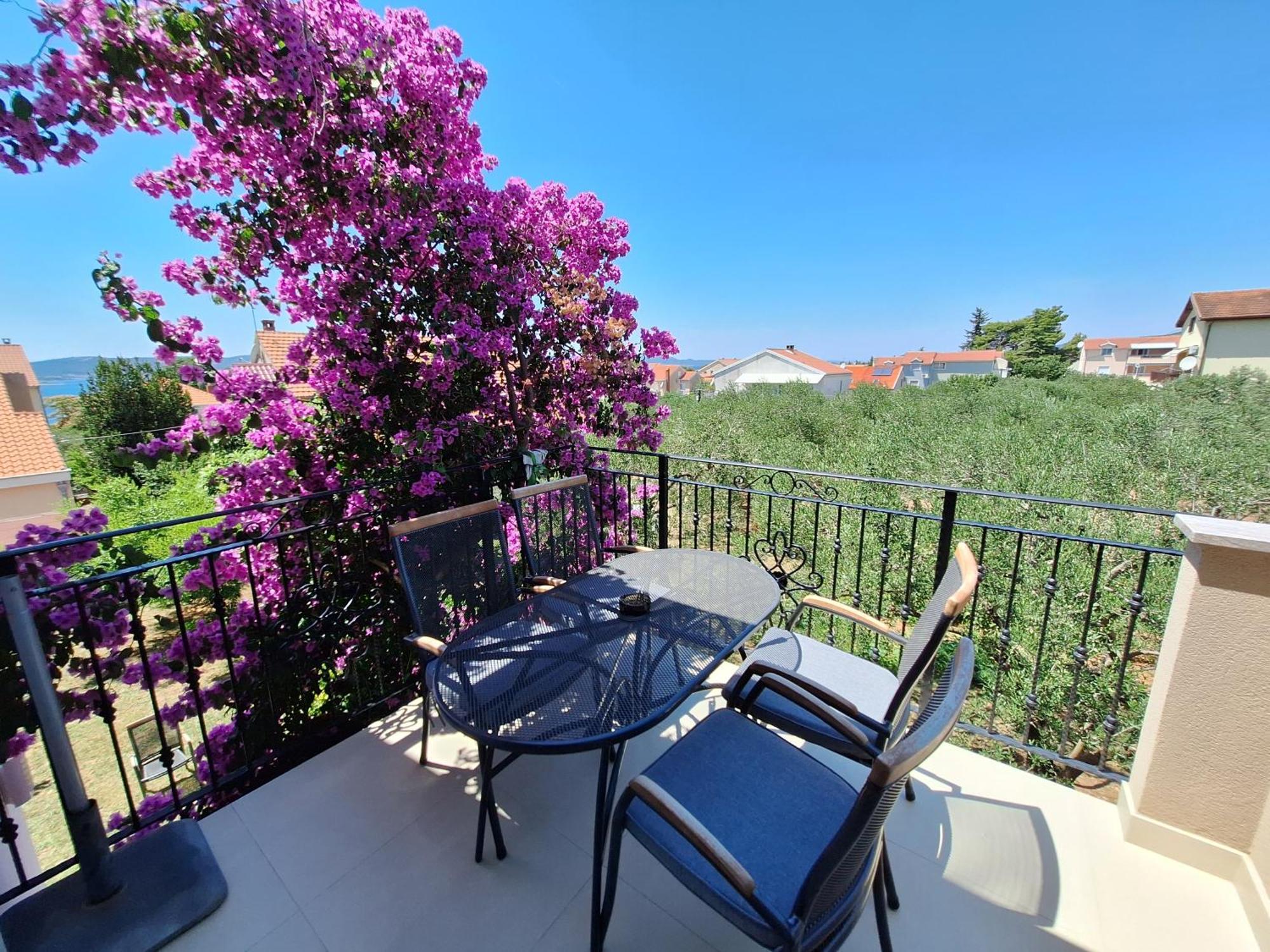 Apartments Vodopija 300M To The Beach Sveti Filip i Jakov Room photo